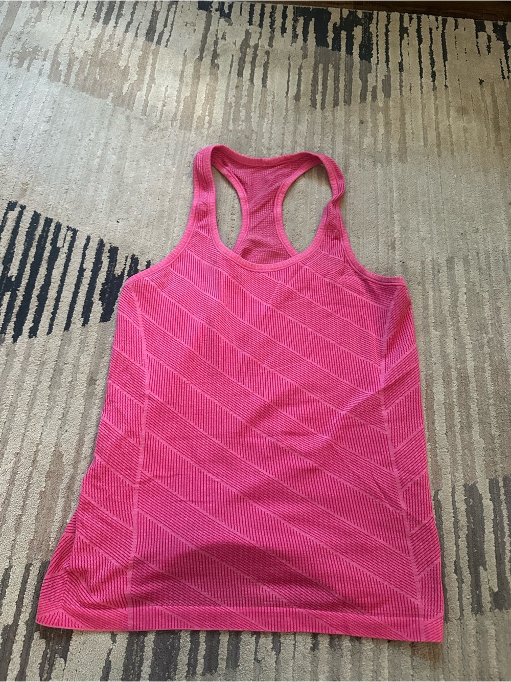 Lululemon Swiftly Tech Racerback tank top Pink Size 8